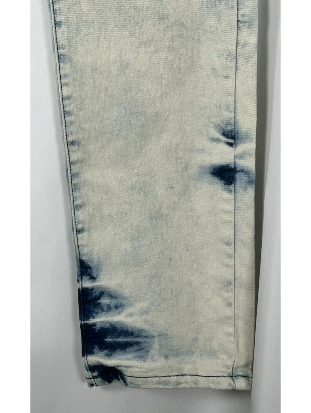 Reason Brand Blue and White Tie Dye Straight Leg Jeans   Size 34